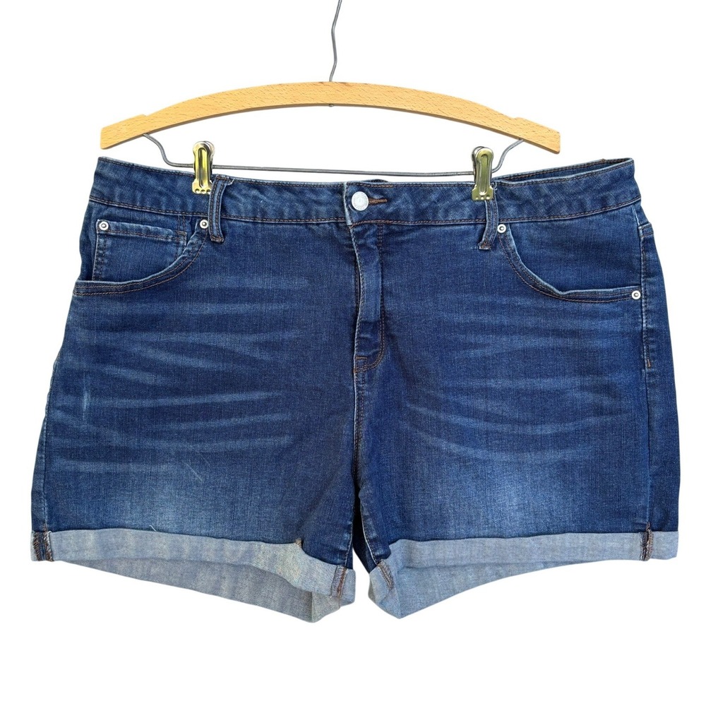 Time and Tru Womens Size 20 Mid-Rise Denim Shorts Dark Wash Cuffed Blue Stretch